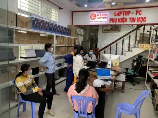 Hình ảnh khách hàng Mỹ Tho Laptop 17