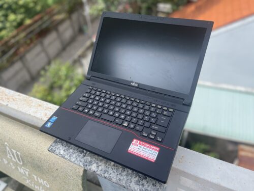 【中古】 富士通(FUJITSU) LIFEBOOK A574/H FMVA05003 / Core i5 4300M(2.6GHz) /  HDD:320GB / 15インチ / ブラック