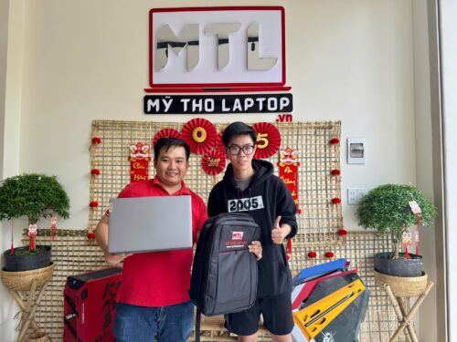 Khách hàng tại Mỹ Tho Laptop 08