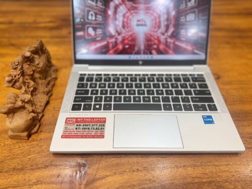 Alternative view of HP Elitebook 830 G8 | Core i5 1135G7 | Ram 16 GB | SSD 256 GB | 13.3 FHD