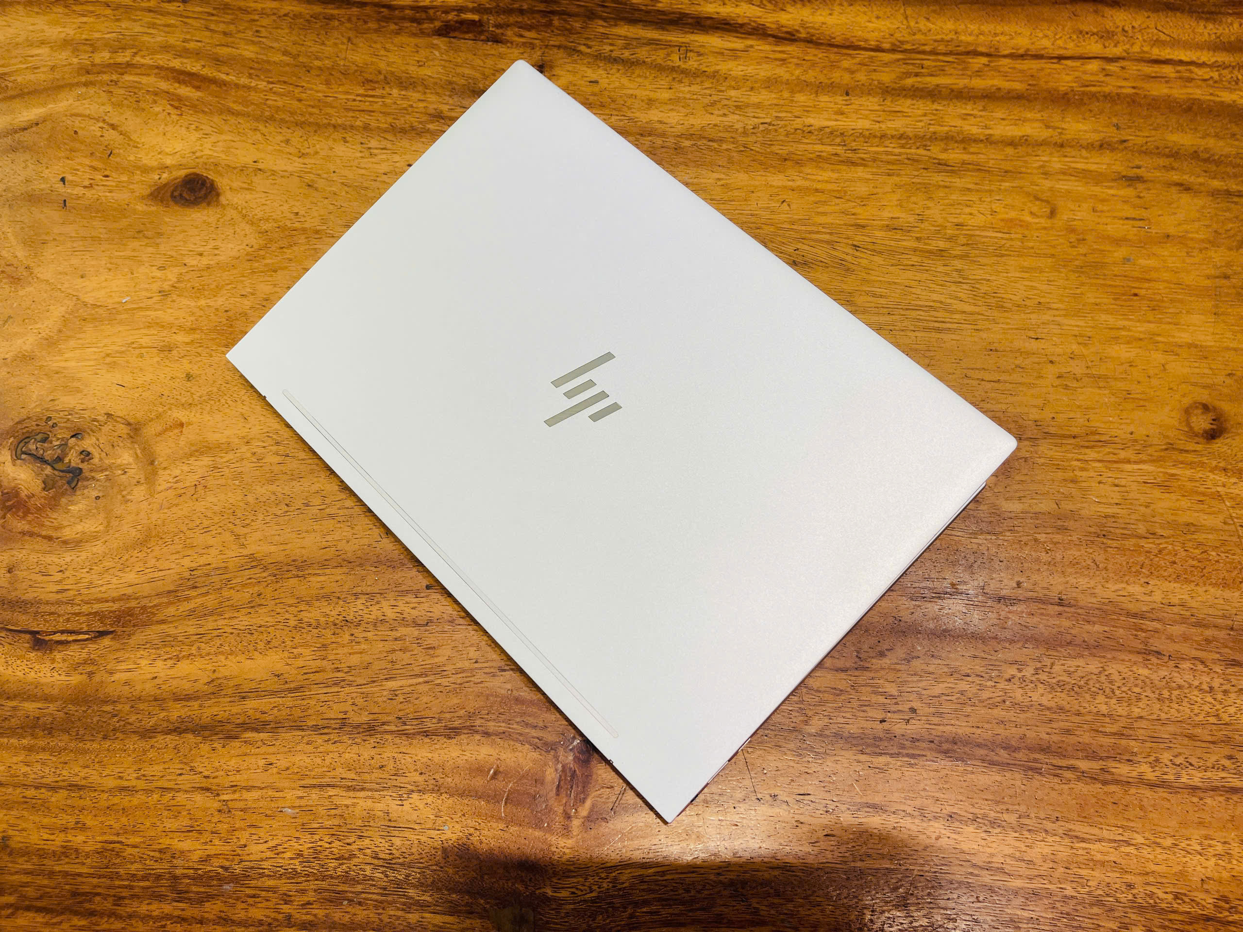 Alternative view of HP Envy 13-aq0026TU | Core i5 8265U | Ram 8GB | SSD 256GB | 14 FHD IPS