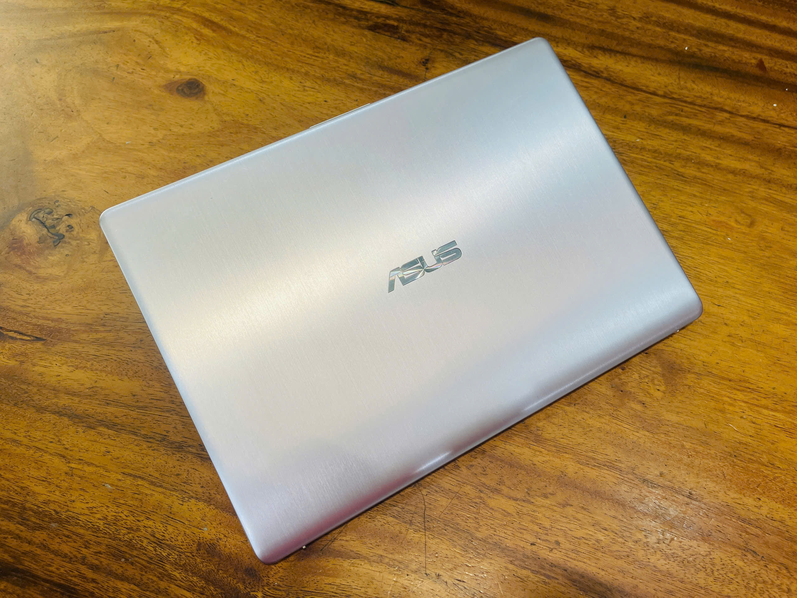 Alternative view of Asus Vivobook S430F Core i5 8265U | Ram 12GB | SSD 120GB | 14 inch FHD