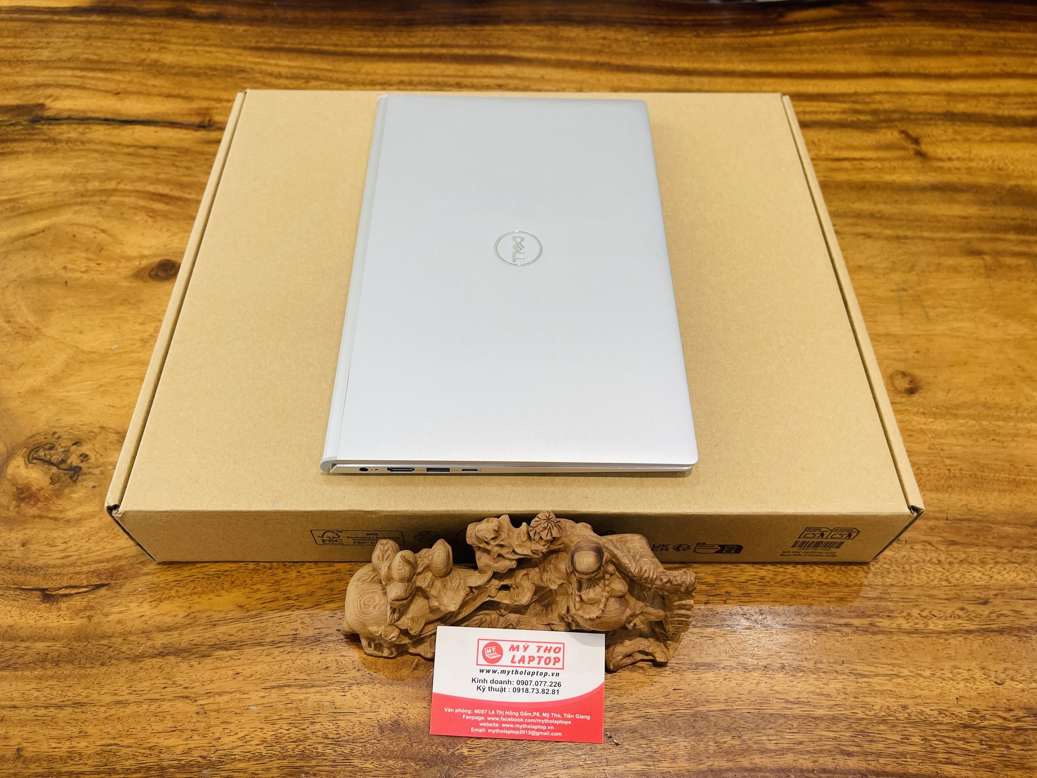 Alternative view of Dell Inspirion 7300 | Core i7 1165G7 | Ram 16B | SSD 512 GB | Nvidia MX350 | 13 .3 FHD