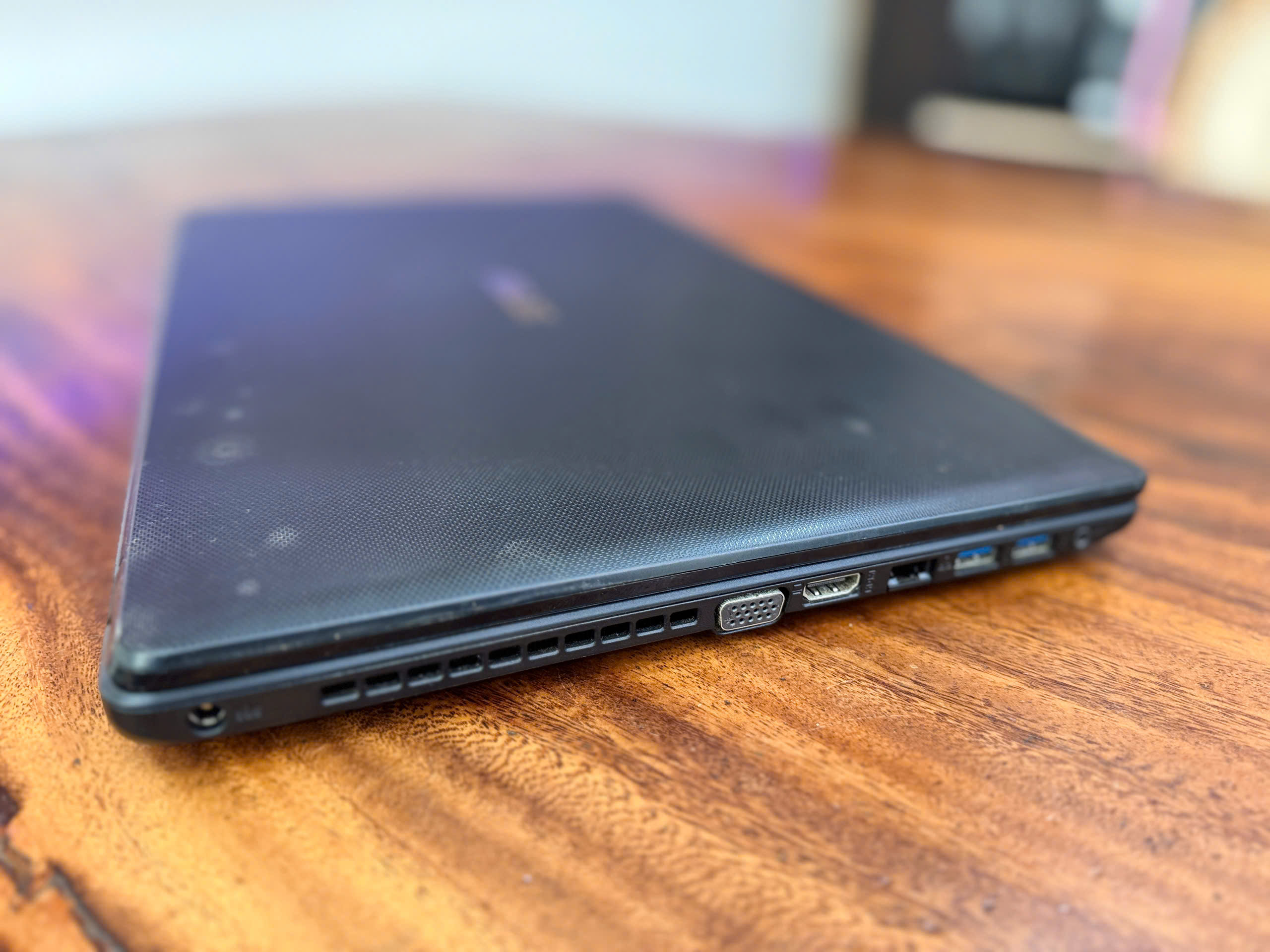 Asus X550LA Core i3 4030U | Ram 10GB | SSD 120GB | 15.6 inch HD - Ảnh 7