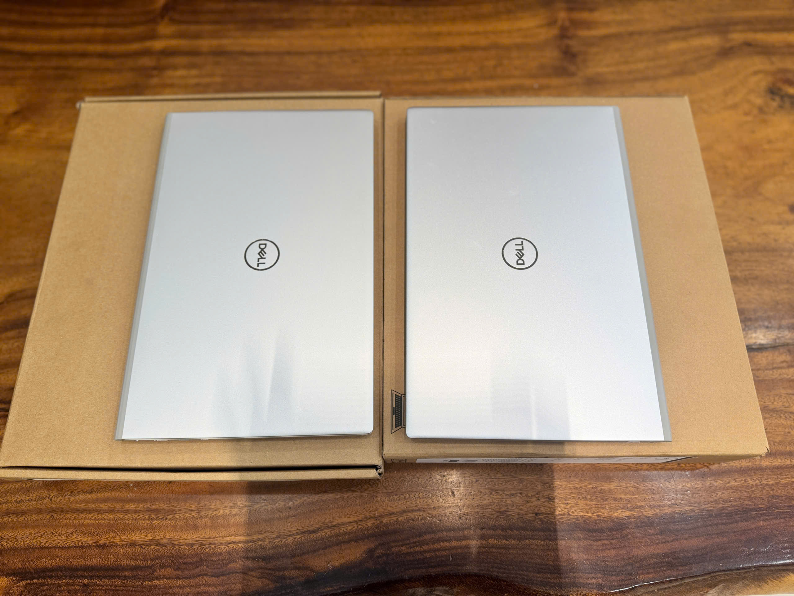 Alternative view of [LikeNew] Dell Inspiron 5502 | Core i7 1165G7 | Ram 16GB | SSD 512GB | 15.6 FHD