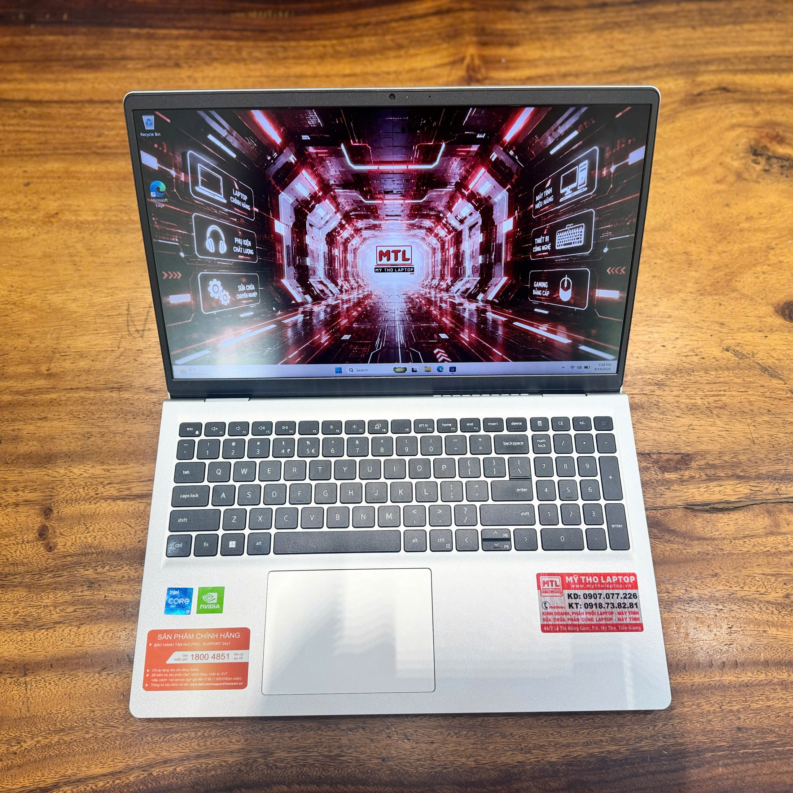 Alternative view of Dell Inspiron 15 3511 White | Core i5 1135G7 | Ram 8GB | SSD 256GB | Nvidia GeForce MX350 | 15.6 FHD