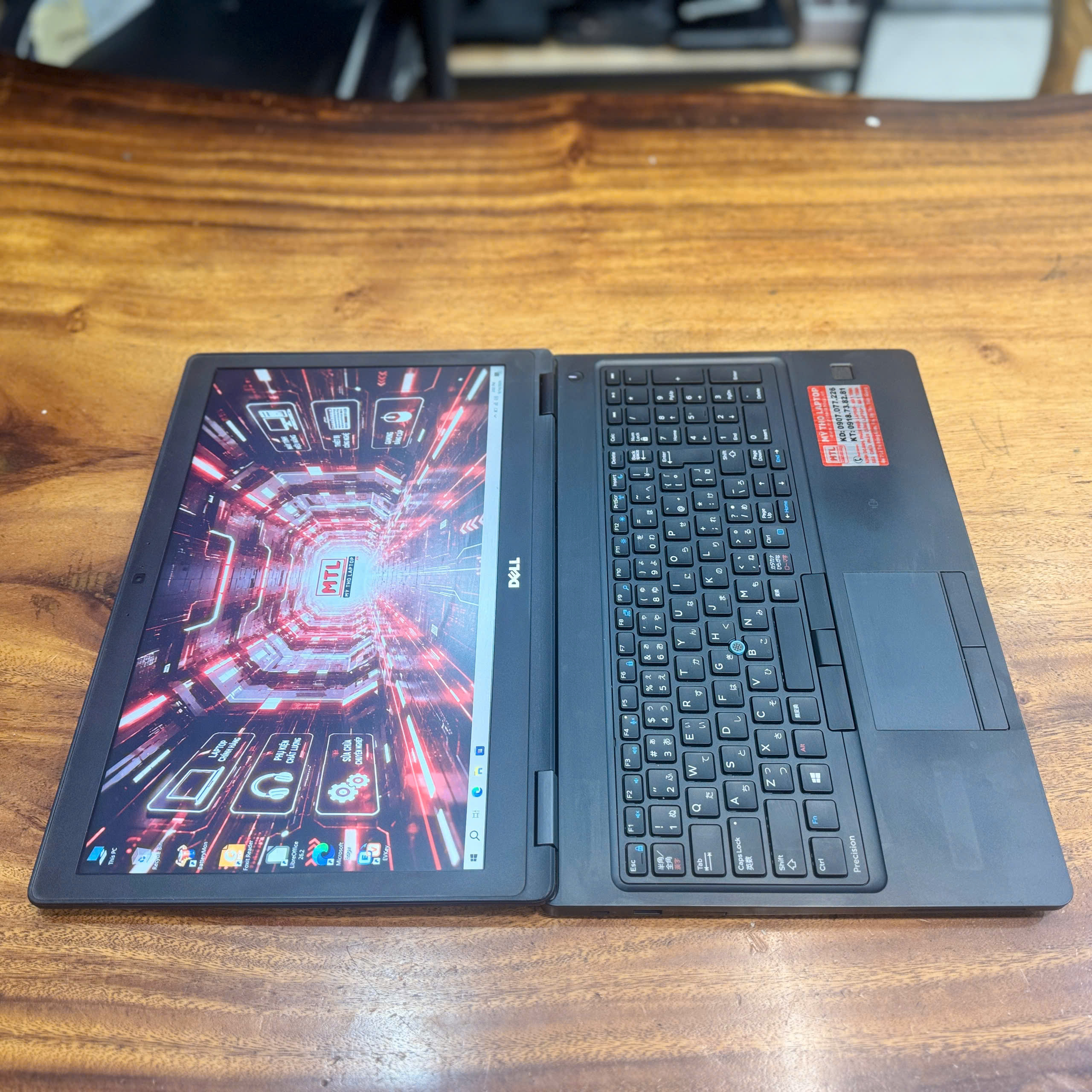 Dell Precision 3520 | Core i7 7700HQ | Ram 8GB | SSD 256GB | Nvidia Quadro M620 2GB | 15.6 FHD - Ảnh 3