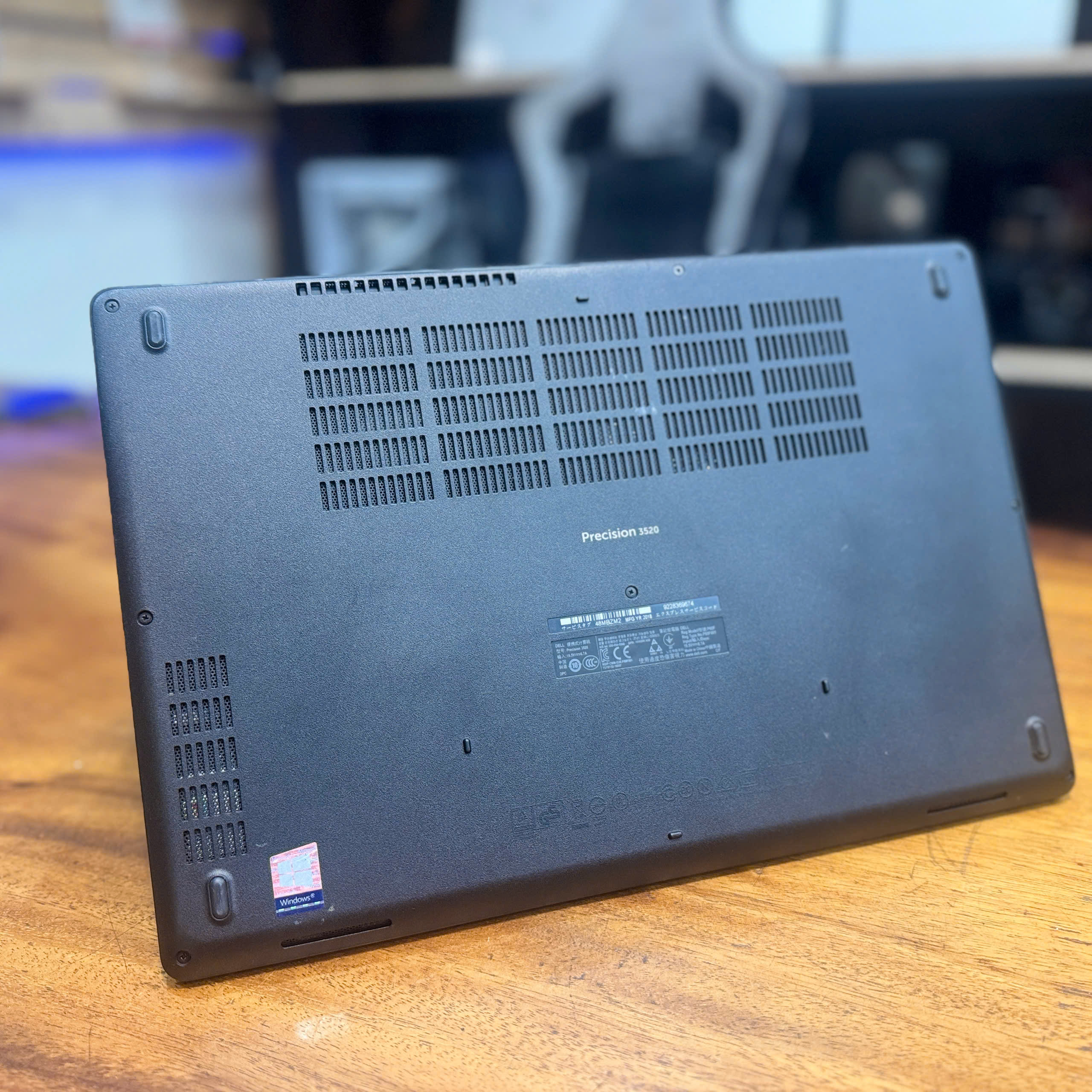 Dell Precision 3520 | Core i7 7700HQ | Ram 8GB | SSD 256GB | Nvidia Quadro M620 2GB | 15.6 FHD - Ảnh 6