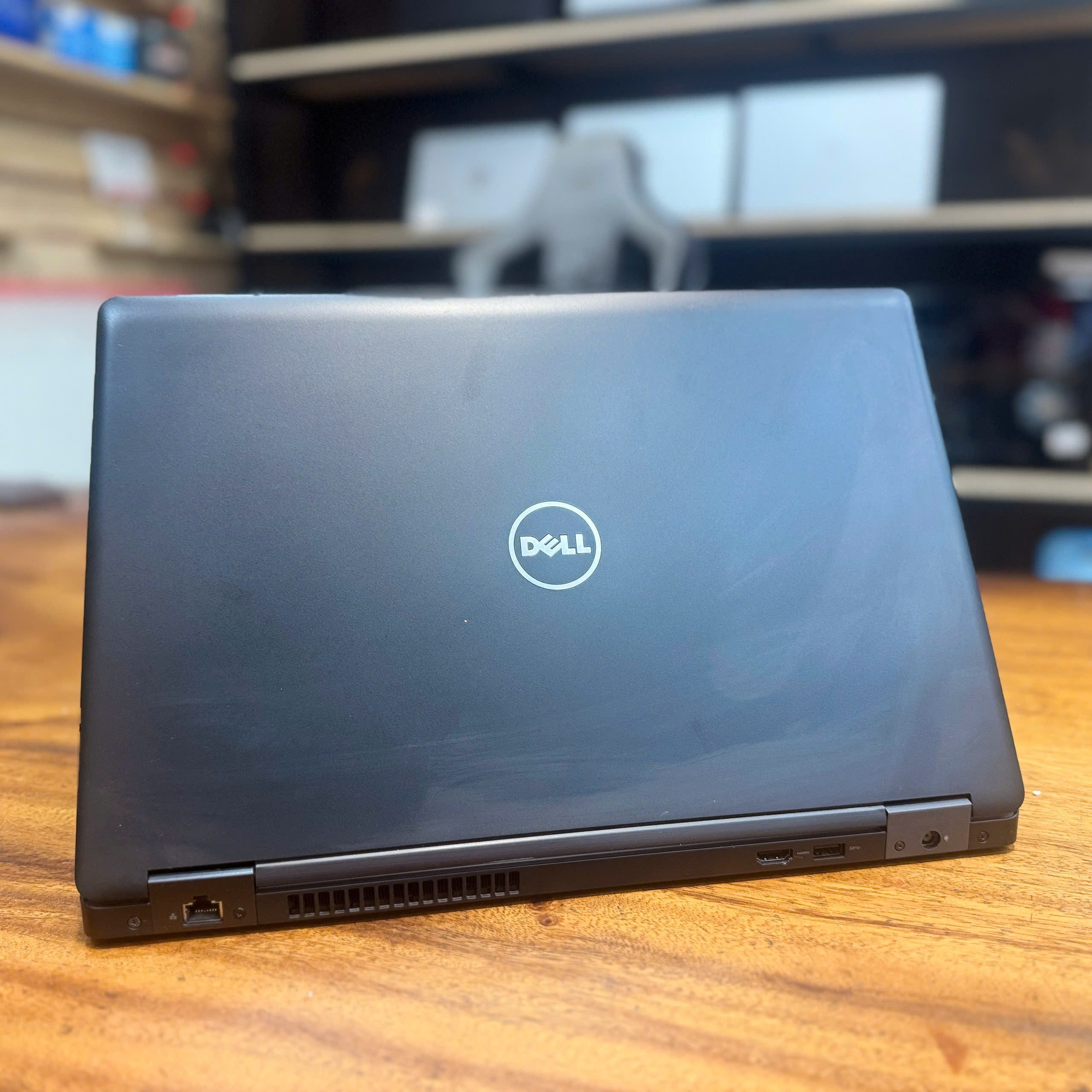 Dell Precision 3520 | Core i7 7700HQ | Ram 8GB | SSD 256GB | Nvidia Quadro M620 2GB | 15.6 FHD - Ảnh 9